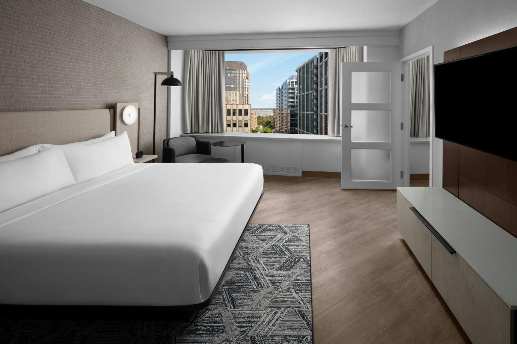 The National Landing Hotel Crystal City Арлингтън Екстериор снимка